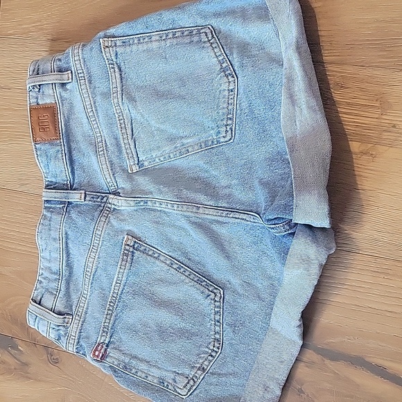 BDG Urban Outfitters High Rise Denim Jean Shorts Size 27 - Picture 4 of 5